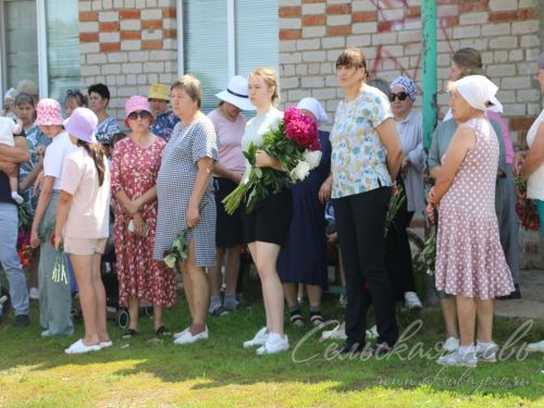 Открытие мемориальных доскок участникам СВО - уроженцам д. Кисы, 12.06.2025 г.