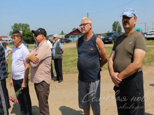 Открытие мемориальных доскок участникам СВО - уроженцам д. Кисы, 12.06.2025 г.