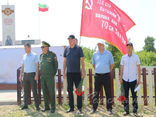 Открытие мемориальных доскок участникам СВО - уроженцам д. Кисы, 12.06.2025 г.
