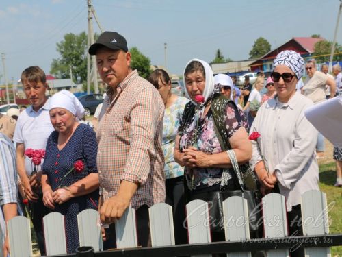 Открытие мемориальных доскок участникам СВО - уроженцам д. Кисы, 12.06.2025 г.