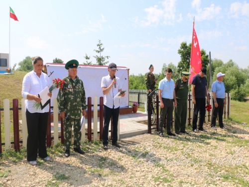 Открытие мемориальных доскок участникам СВО - уроженцам д. Кисы, 12.06.2025 г.