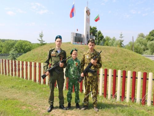 Открытие мемориальных доскок участникам СВО - уроженцам д. Кисы, 12.06.2025 г.