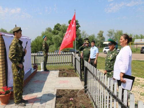 Открытие мемориальных доскок участникам СВО - уроженцам д. Кисы, 12.06.2025 г.