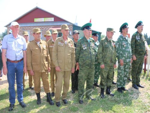 Открытие мемориальных доскок участникам СВО - уроженцам д. Кисы, 12.06.2025 г.