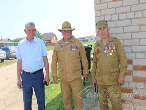 Открытие мемориальных доскок участникам СВО - уроженцам д. Кисы, 12.06.2025 г.