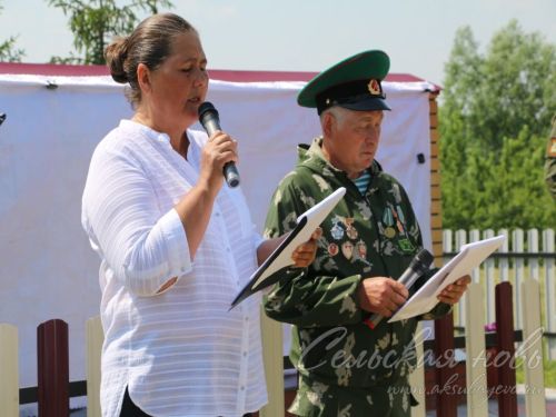 Открытие мемориальных доскок участникам СВО - уроженцам д. Кисы, 12.06.2025 г.