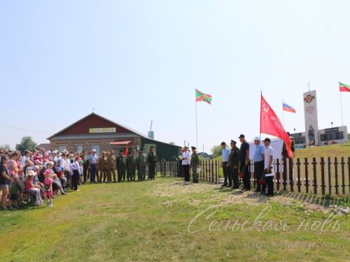 Открытие мемориальных доскок участникам СВО - уроженцам д. Кисы, 12.06.2025 г.