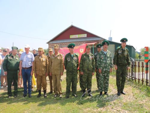 Открытие мемориальных доскок участникам СВО - уроженцам д. Кисы, 12.06.2025 г.