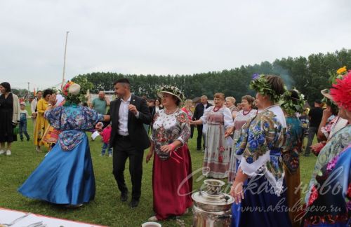 Аксубай районында Троица әйлән-бәйләнен уйнадылар