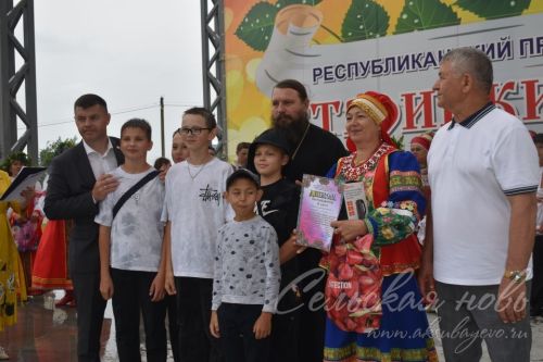 Аксубай районында Троица әйлән-бәйләнен уйнадылар