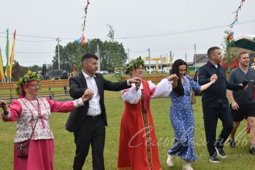 Аксубай районында Троица әйлән-бәйләнен уйнадылар