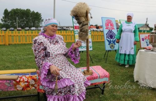 Аксубай районында Троица әйлән-бәйләнен уйнадылар