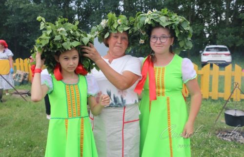 Аксубай районында Троица әйлән-бәйләнен уйнадылар