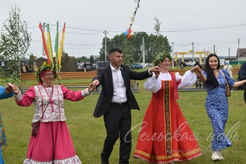 Аксубай районында Троица әйлән-бәйләнен уйнадылар