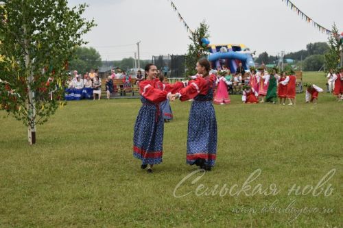 Аксубай районында Троица әйлән-бәйләнен уйнадылар