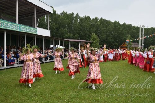 Аксубай районында Троица әйлән-бәйләнен уйнадылар