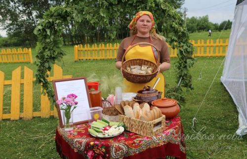 Аксубай районында Троица әйлән-бәйләнен уйнадылар