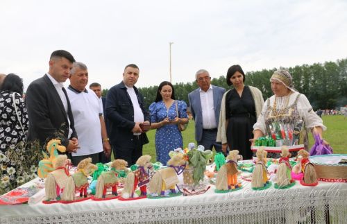 Аксубай районында Троица әйлән-бәйләнен уйнадылар