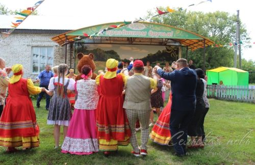 Аксубай районында «Спас күңел ачулары»: бердәмлек һәм мәдәни мирас бәйрәме