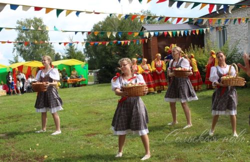 Аксубай районында «Спас күңел ачулары»: бердәмлек һәм мәдәни мирас бәйрәме