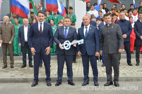 В Аксубаеве открыли ледовый дворец, два парка и Центр молодежных инициатив 10.09.2026