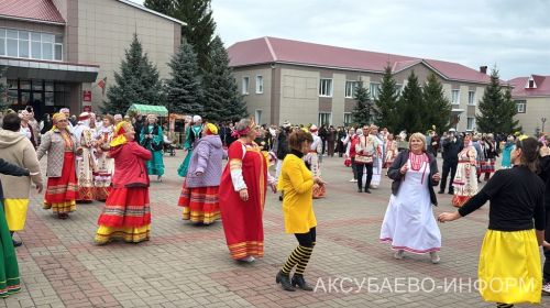 Осеннее золото Аксубаева: тыква с медом порадовали жителей 11.09.2026