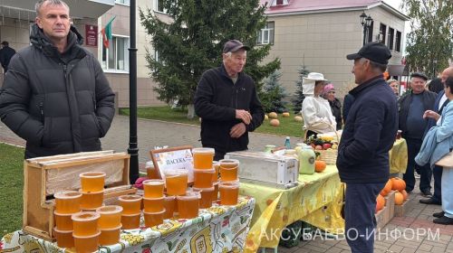 Осеннее золото Аксубаева: тыква с медом порадовали жителей 11.09.2026