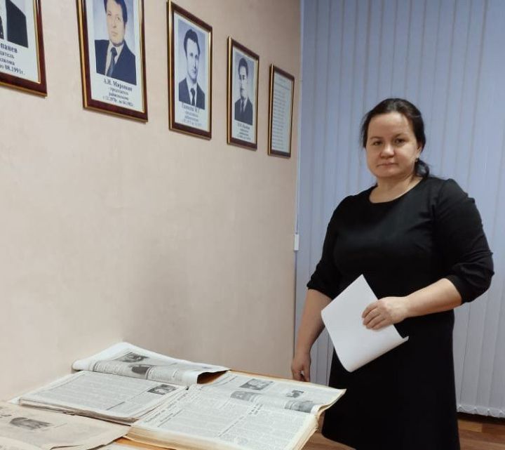 В Совете Аксубаевского района очередная выставка посвящена встрече нового года