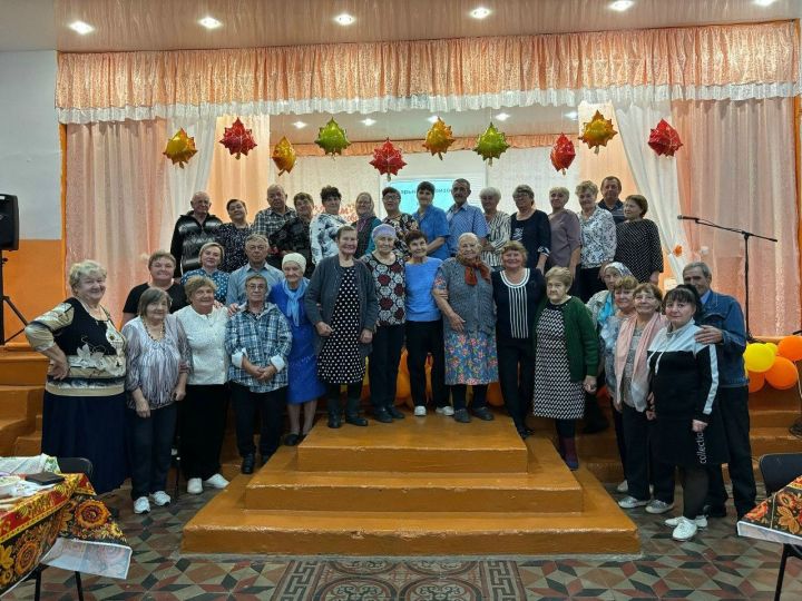 Аксубай районының Кәкре Күл авыл мәдәният йортында өлкән буын өчен кичә узды