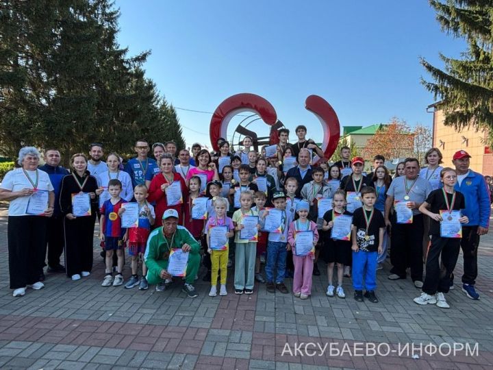 В Аксубаевском районе в забегах «Кросс нации» стартовало 1400 человек