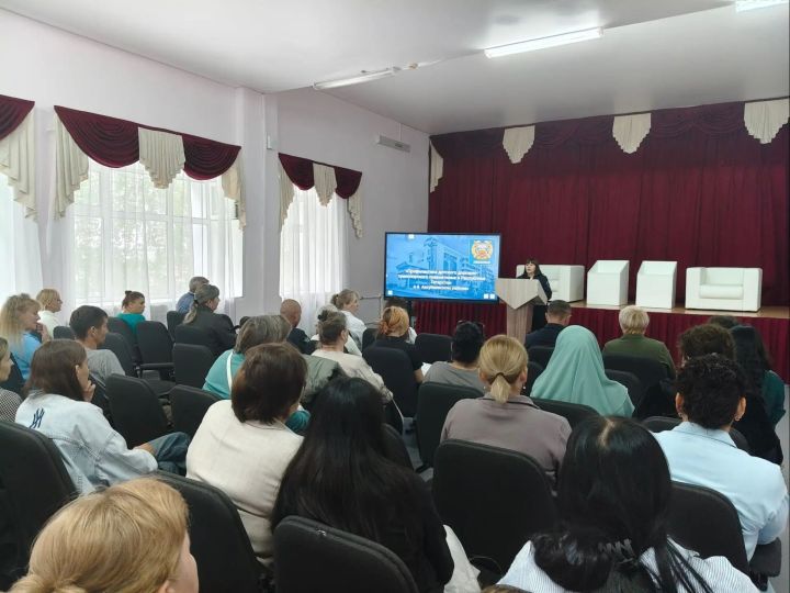 В аксубаевской школе с родителями обсуждали вопрос безопасности детей