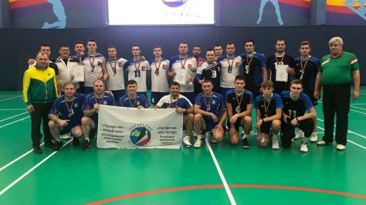 Аксубаевские волейболисты завоевали «серебро»