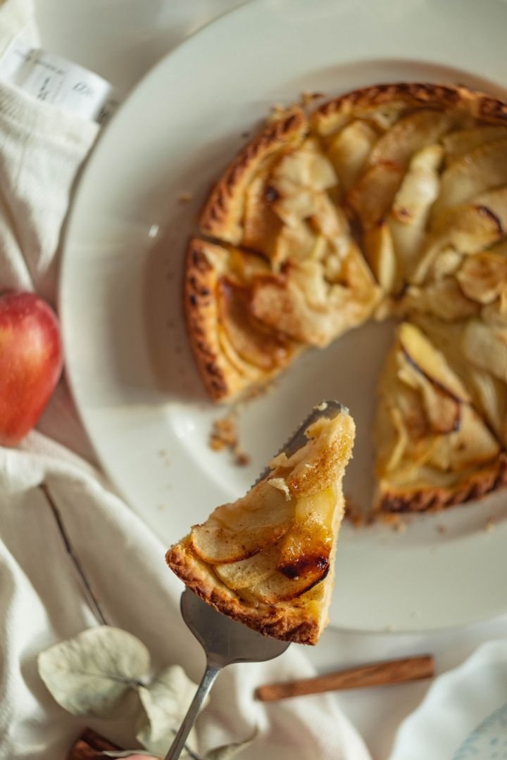 Яблочный пирог: простой рецепт на скорую руку