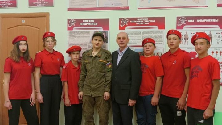 Аксубай укучылары Россия армиясендә хезмәт итү турында якташларыннан белделәр