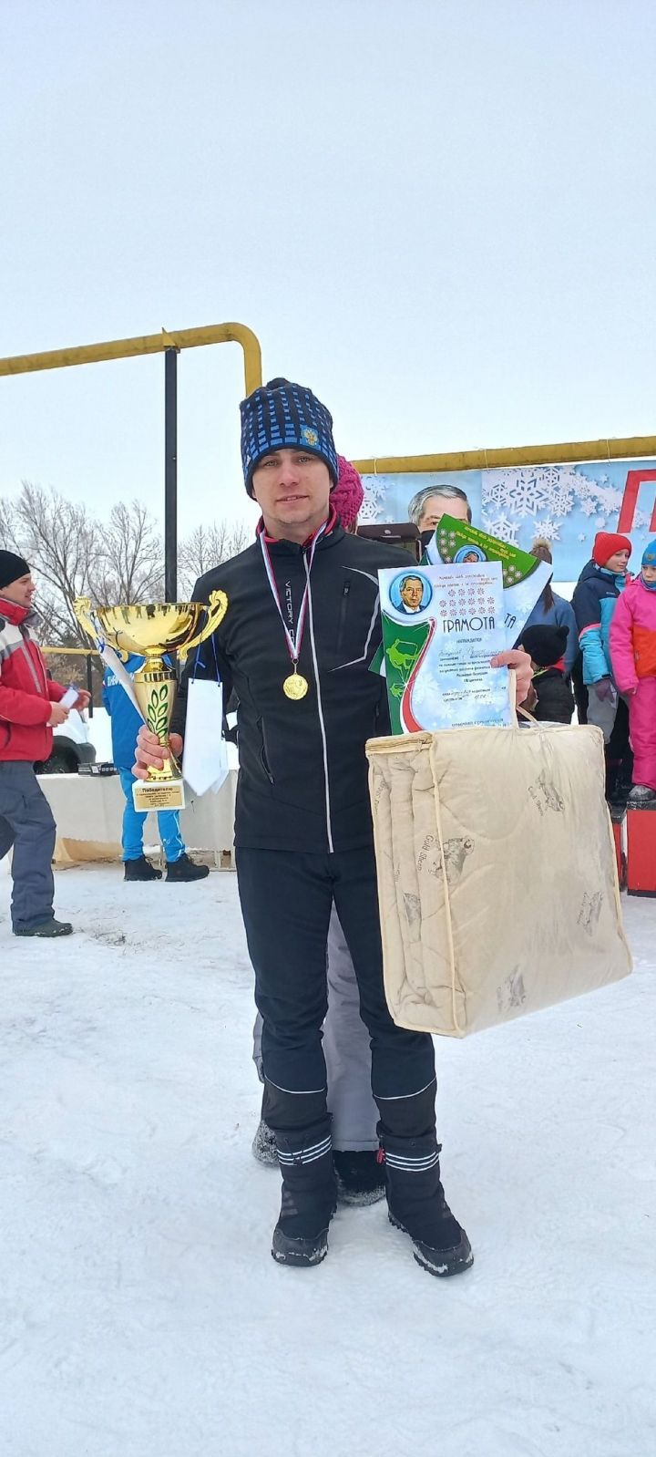 Аксубаевские лыжники завоевали серебро в общекомандном зачете на зональных соревнованиях в Нурлатском районе