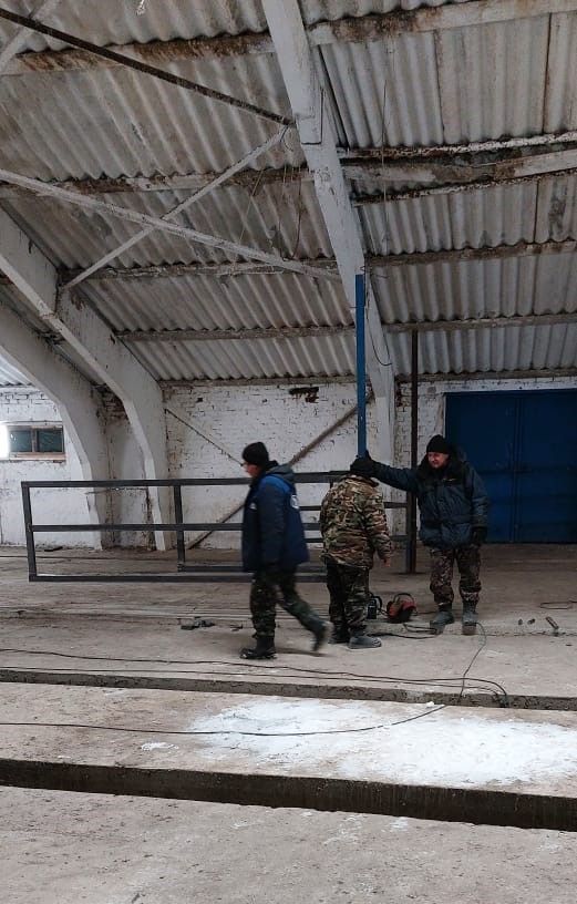 Глава Аксубаевского района объезжает молочно-товарные фермы и встречается с животноводами
