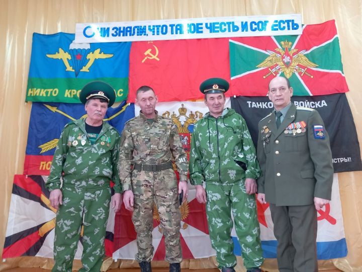 Аксубаевские ветераны-воины побывали в гостях у школьников