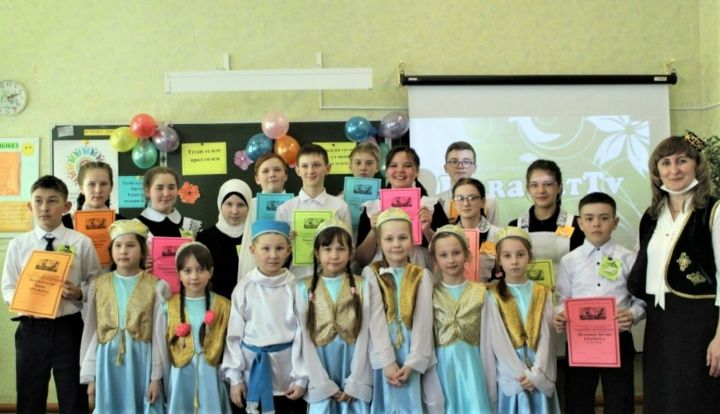 Аксубаевские школьники и дошколята выступали на родном языке