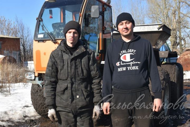 В Аксубаевском районе стартовали весенние полевые работы: первая задача – подкормка