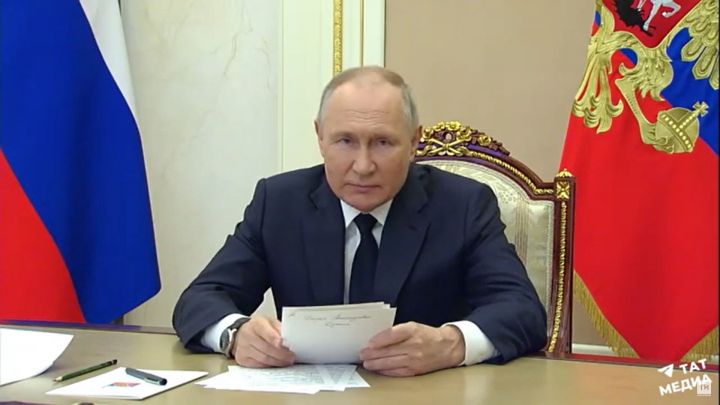 Путин объявил Год педагога и наставника в России открытым