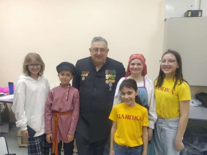 Аксубайның “Оляпка” ансамбле “Йолдызлык-2023” дипломы белән бүләкләнде