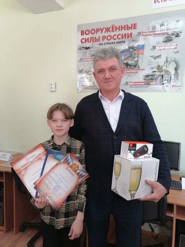 Отец и сын из Аксубаева одержали победу на турнире по шахматам «Связь поколений»