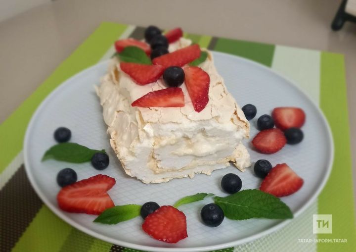 Очень вкусно и просто: Рецепт лимонного торта с меренгой