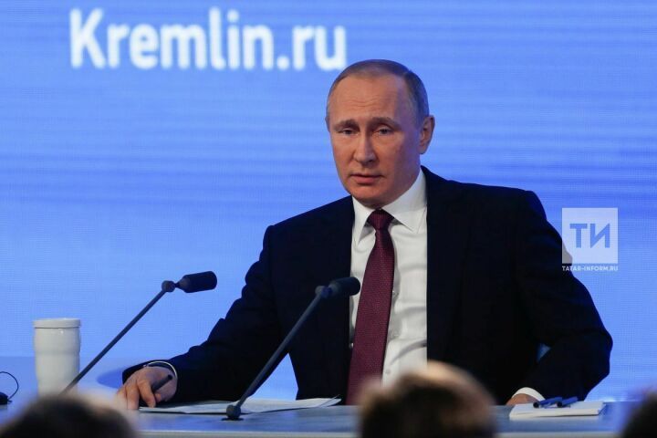 Путин Россиядә Гагарин орденын гамәлгә куйды