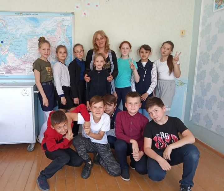 11 учителей и воспитателей Аксубаевского района приняли участие в конкурсе «Взращиваем незаурядных!»