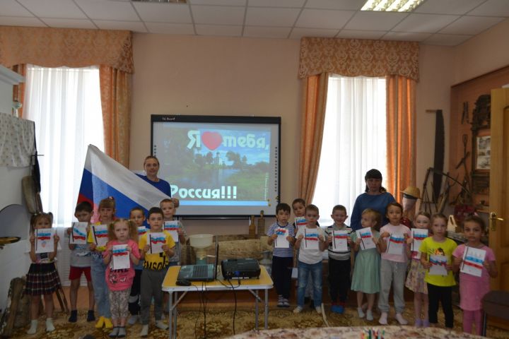 Малыши из Аксубаевского детсада в музее ознакомились с историей России