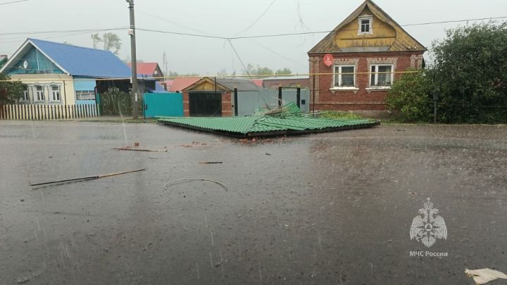 В Агрызском районе  прошелся мощный ураган