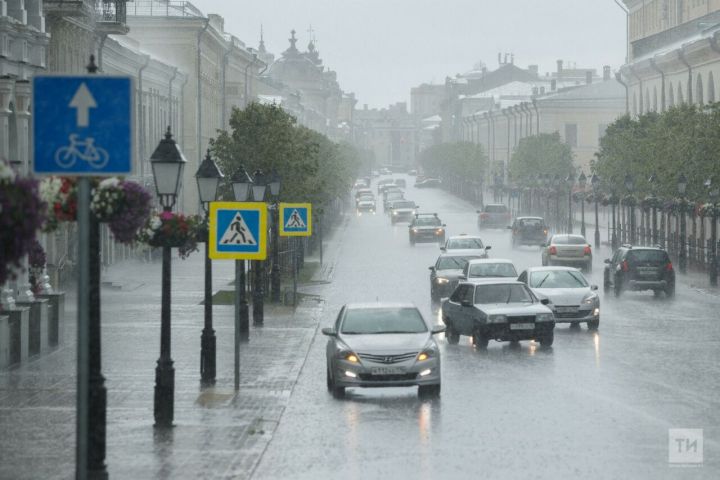 Во второй половине дня в Татарстане ожидаются ливни и град