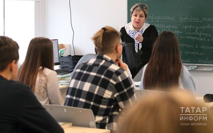 Дефицит учителей и СВО в учебниках: что ждет школы Татарстана в новом учебном году