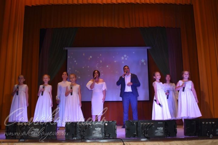Педагоги и воспитанники Аксубаевского ДШИ защитникам Отечества посвятили концерт